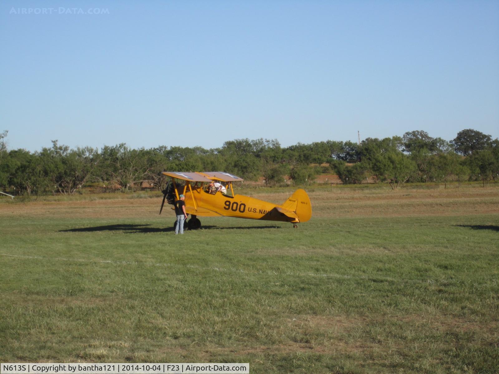 N613S, 1943 Boeing E75 C/N 75-7346, N613S at the Ranger (F23) Fly-in, October 2014