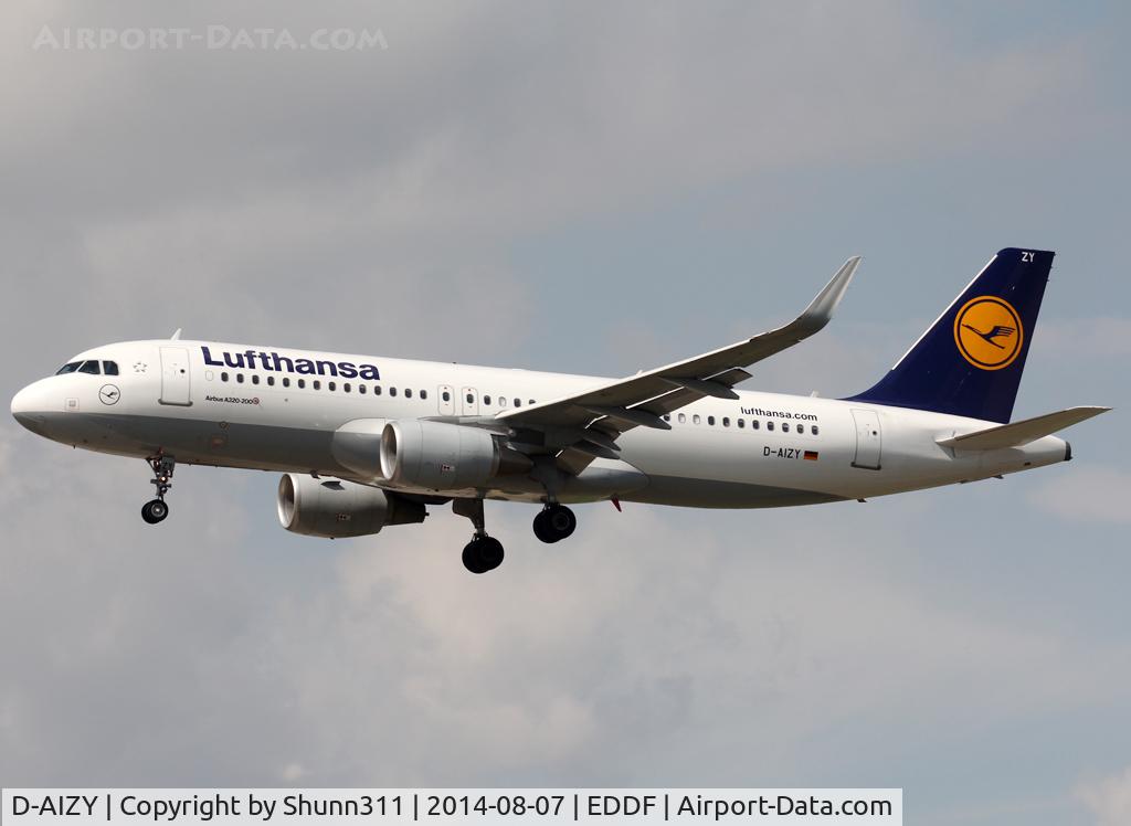 D-AIZY, 2013 Airbus A320-214 C/N 5769, Landing rwy 25L
