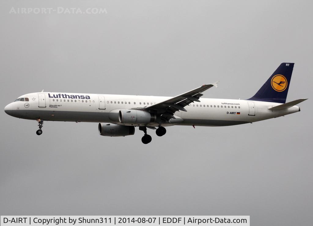 D-AIRT, 1997 Airbus A321-131 C/N 0652, Landing rwy 25L