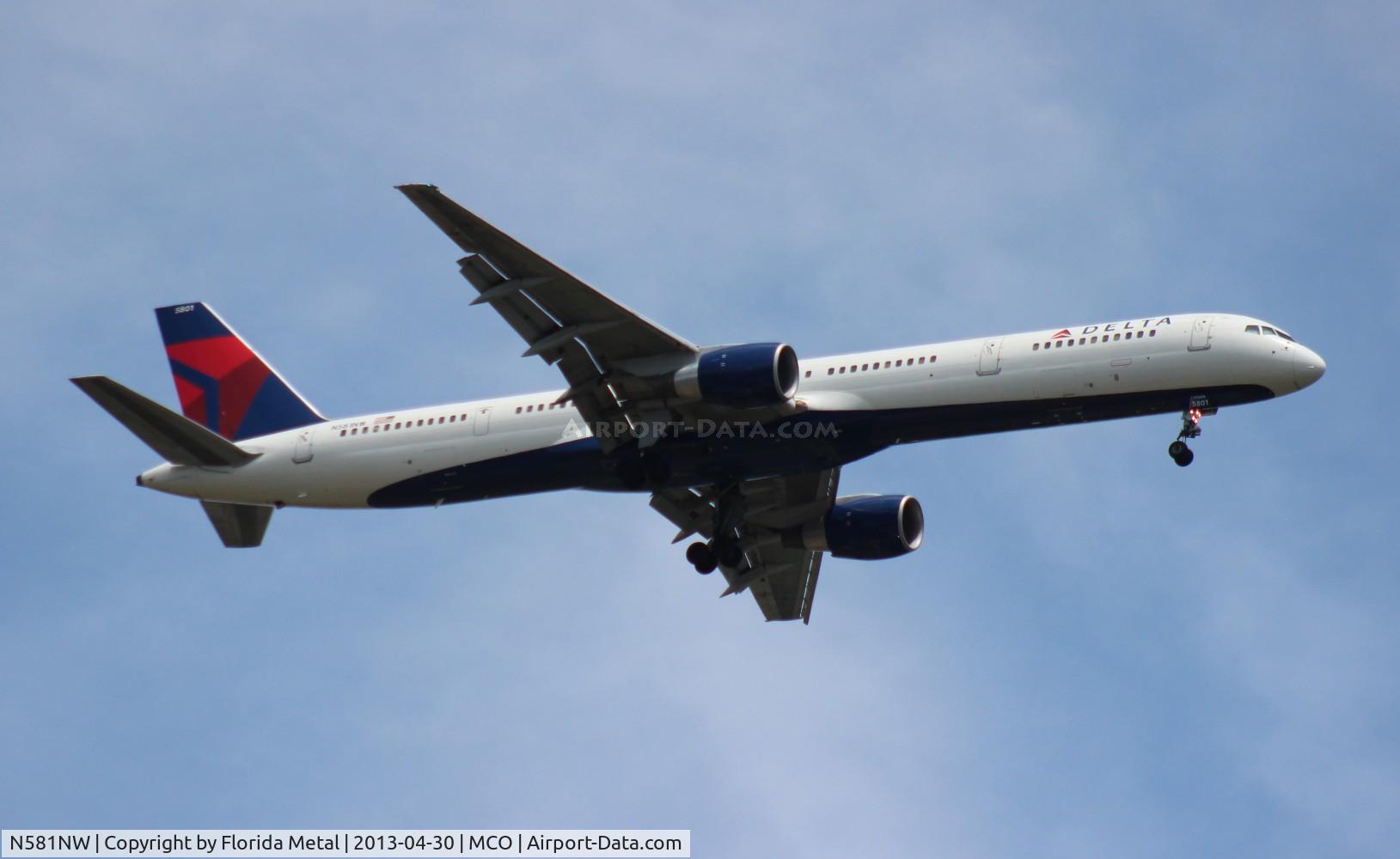 N581NW, 2002 Boeing 757-351 C/N 32982, Delta