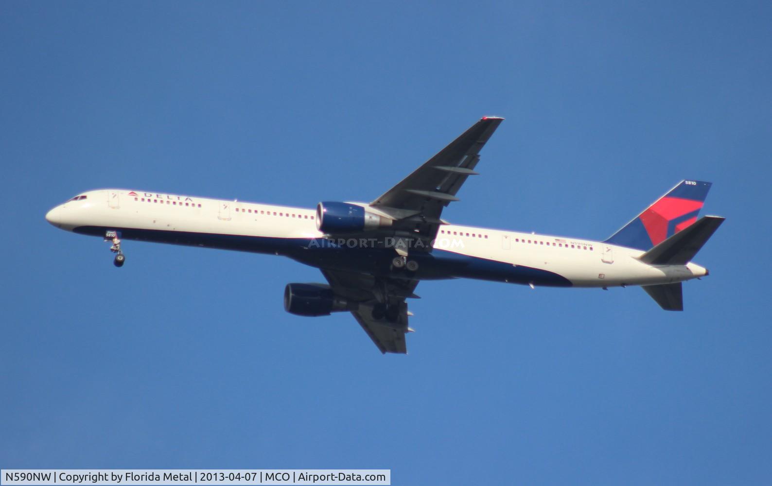 N590NW, 2003 Boeing 757-351 C/N 32990, Delta