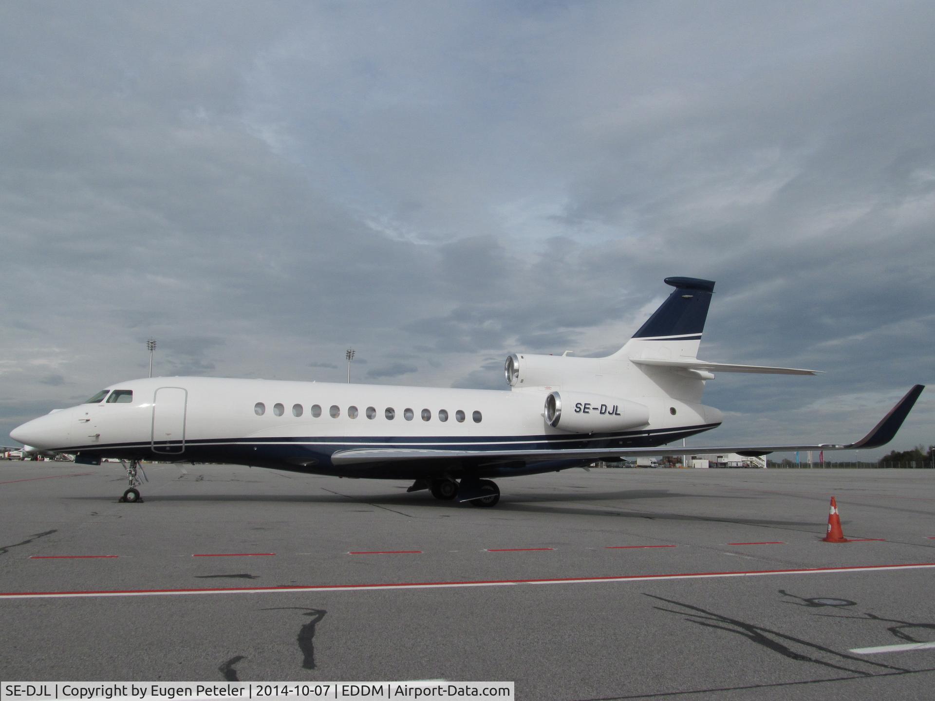SE-DJL, 2008 Dassault Falcon 7X C/N 040, On the GA ramp.