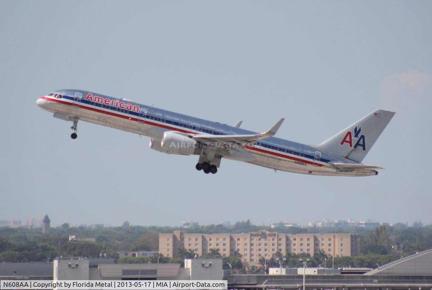 N608AA, 1996 Boeing 757-223 C/N 27446, American