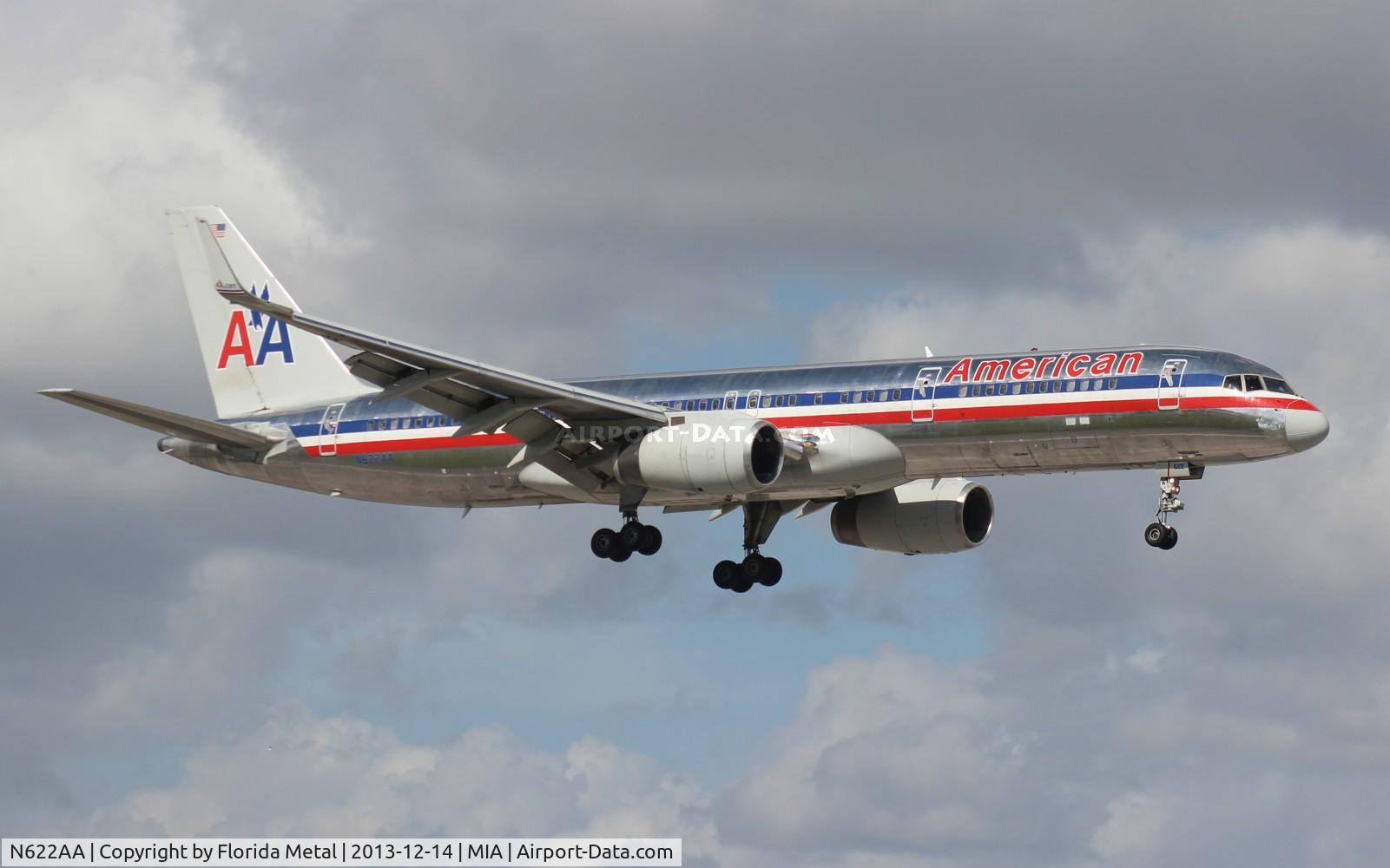 N622AA, 1990 Boeing 757-223 C/N 24580, American