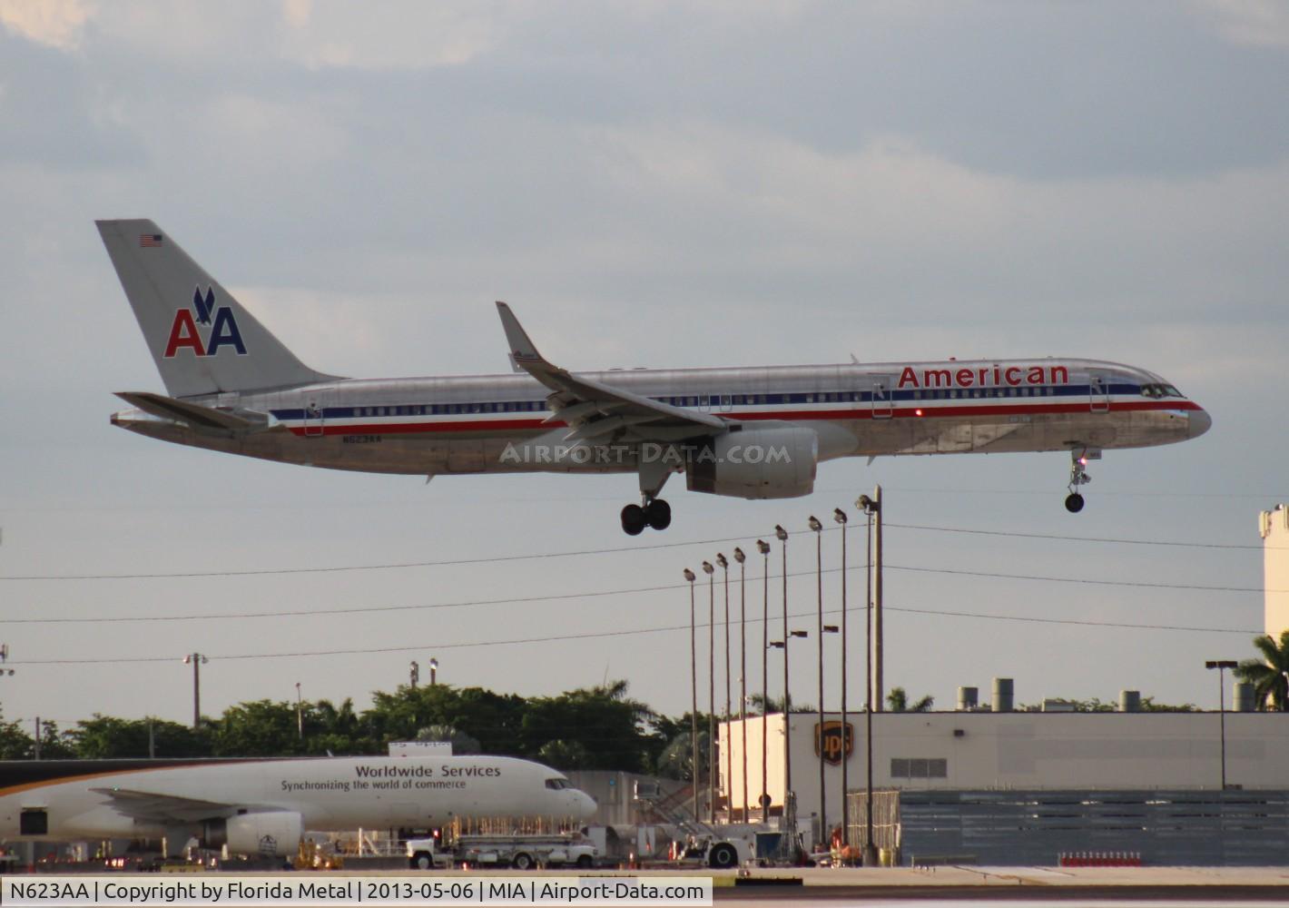 N623AA, 1990 Boeing 757-223 C/N 24581, American