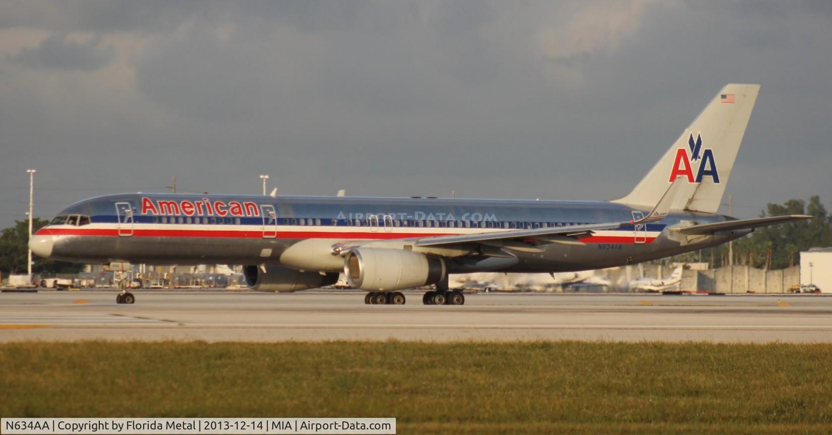 N634AA, 1990 Boeing 757-223 C/N 24592, American