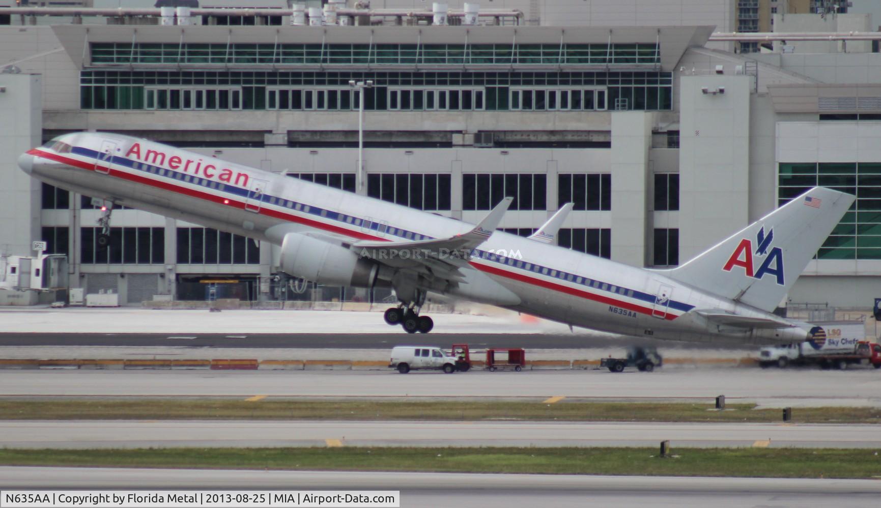 N635AA, 1990 Boeing 757-223 C/N 24593, American