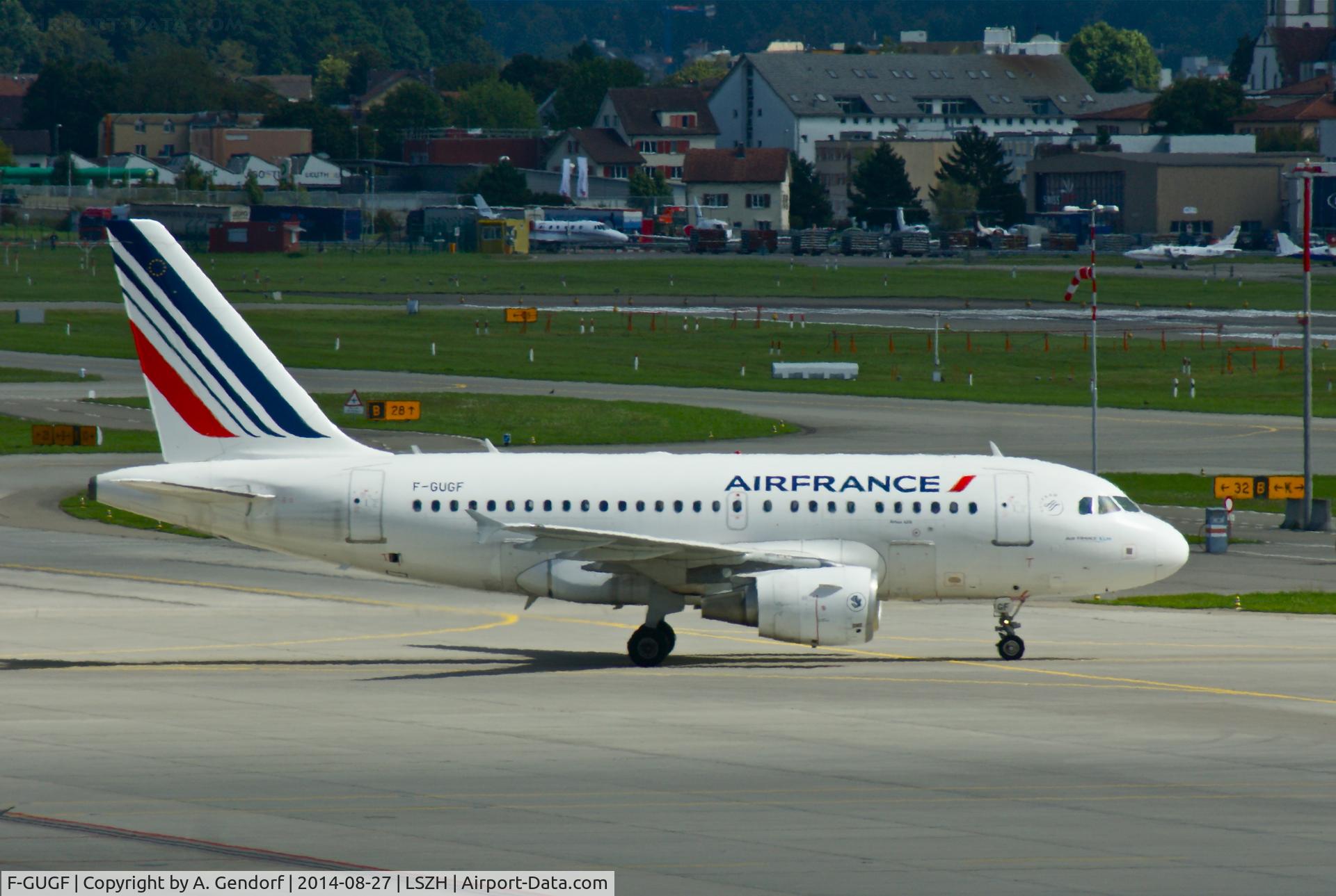 F-GUGF, 2004 Airbus A318-111 C/N 2109, Air France, is here taxiing to the gate at Zürich-Kloten(LSZH)