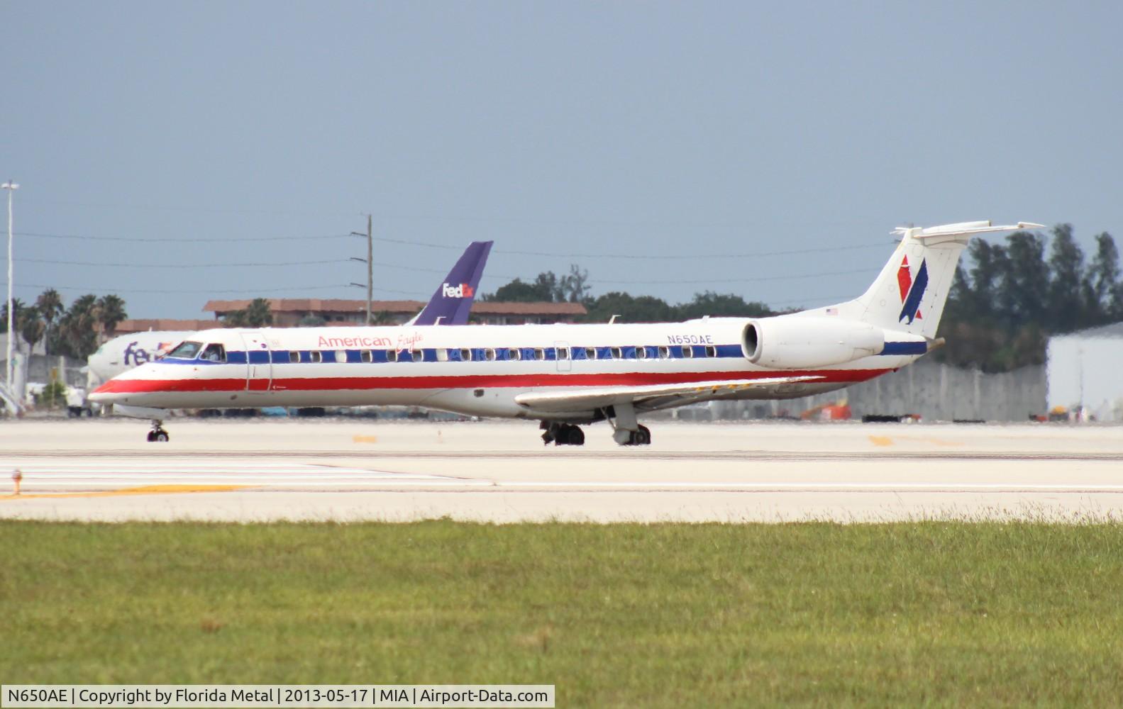 N650AE, 2001 Embraer ERJ-145LR (EMB-145LR) C/N 145417, American Eagle