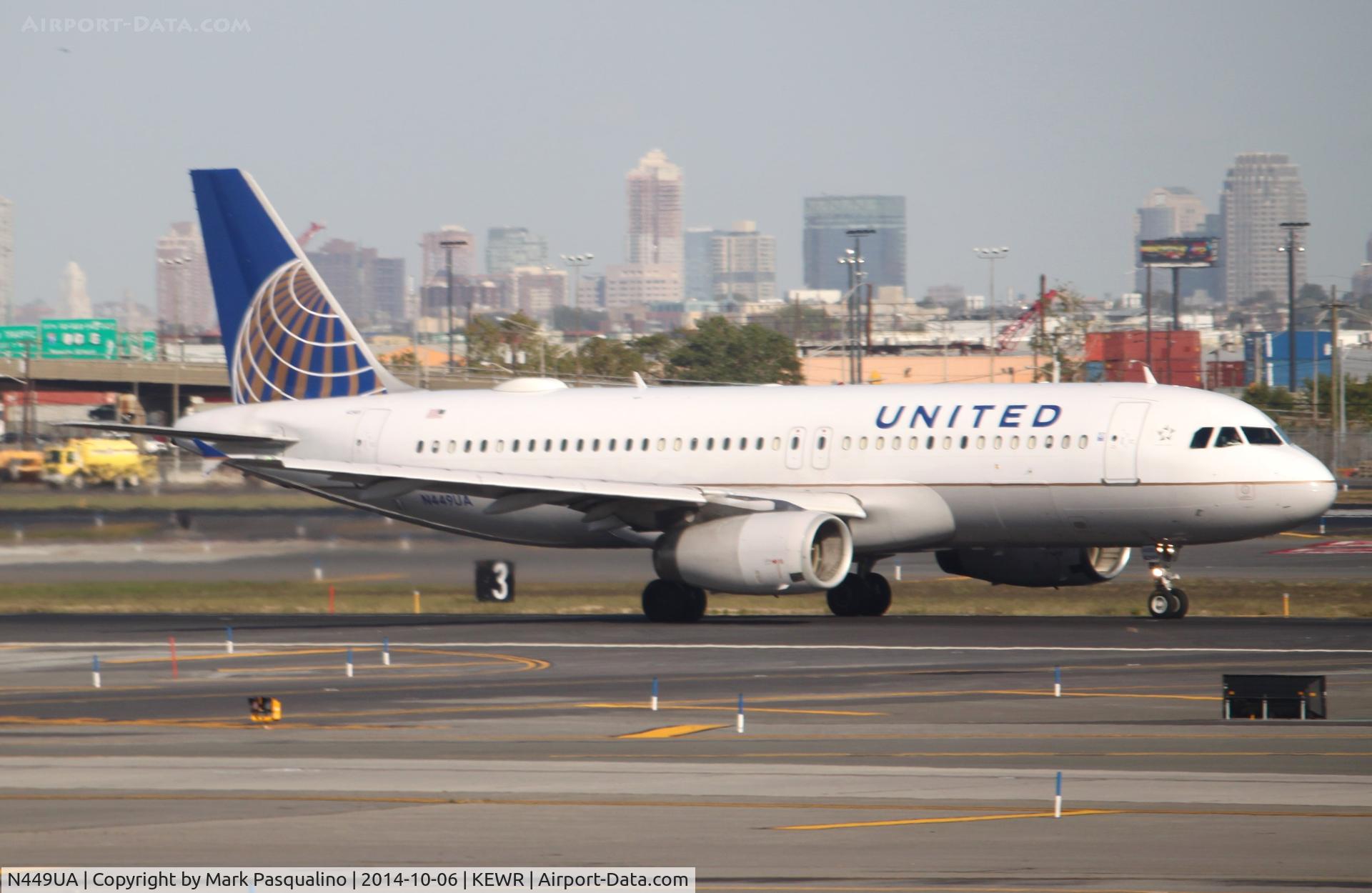 N449UA, 1998 Airbus A320-232 C/N 851, Airbus A320