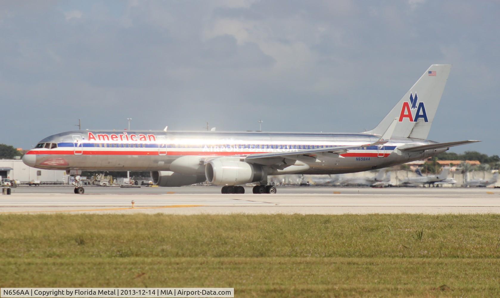 N656AA, 1991 Boeing 757-223 C/N 24614, American