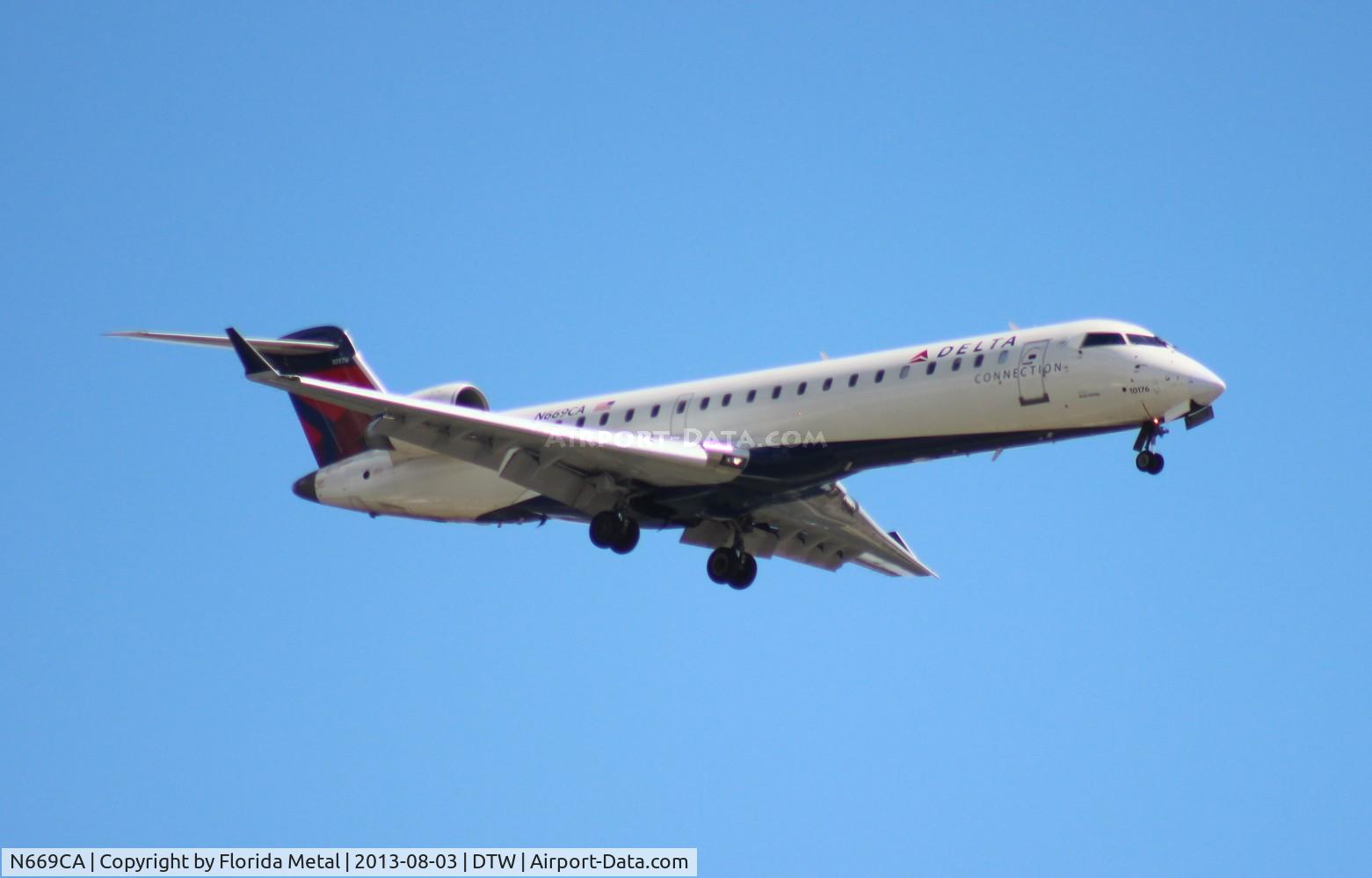 N669CA, 2004 Bombardier CRJ-700 (CL-600-2C10) Regional Jet C/N 10176, Delta Connection