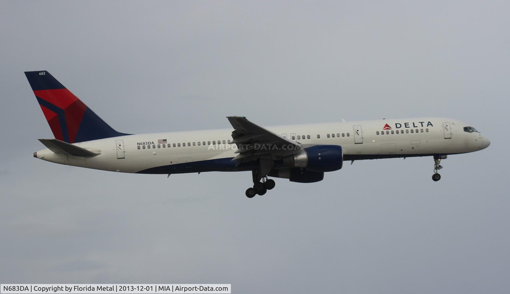 N683DA, 1993 Boeing 757-232 C/N 27103, Delta