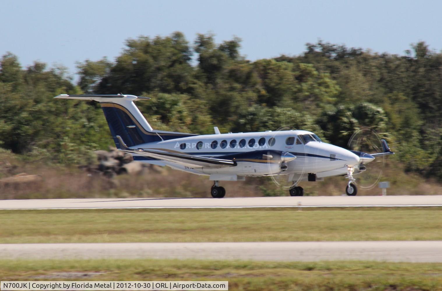 N700JK, 2012 Beech 300 C/N FL-809, Beech 350