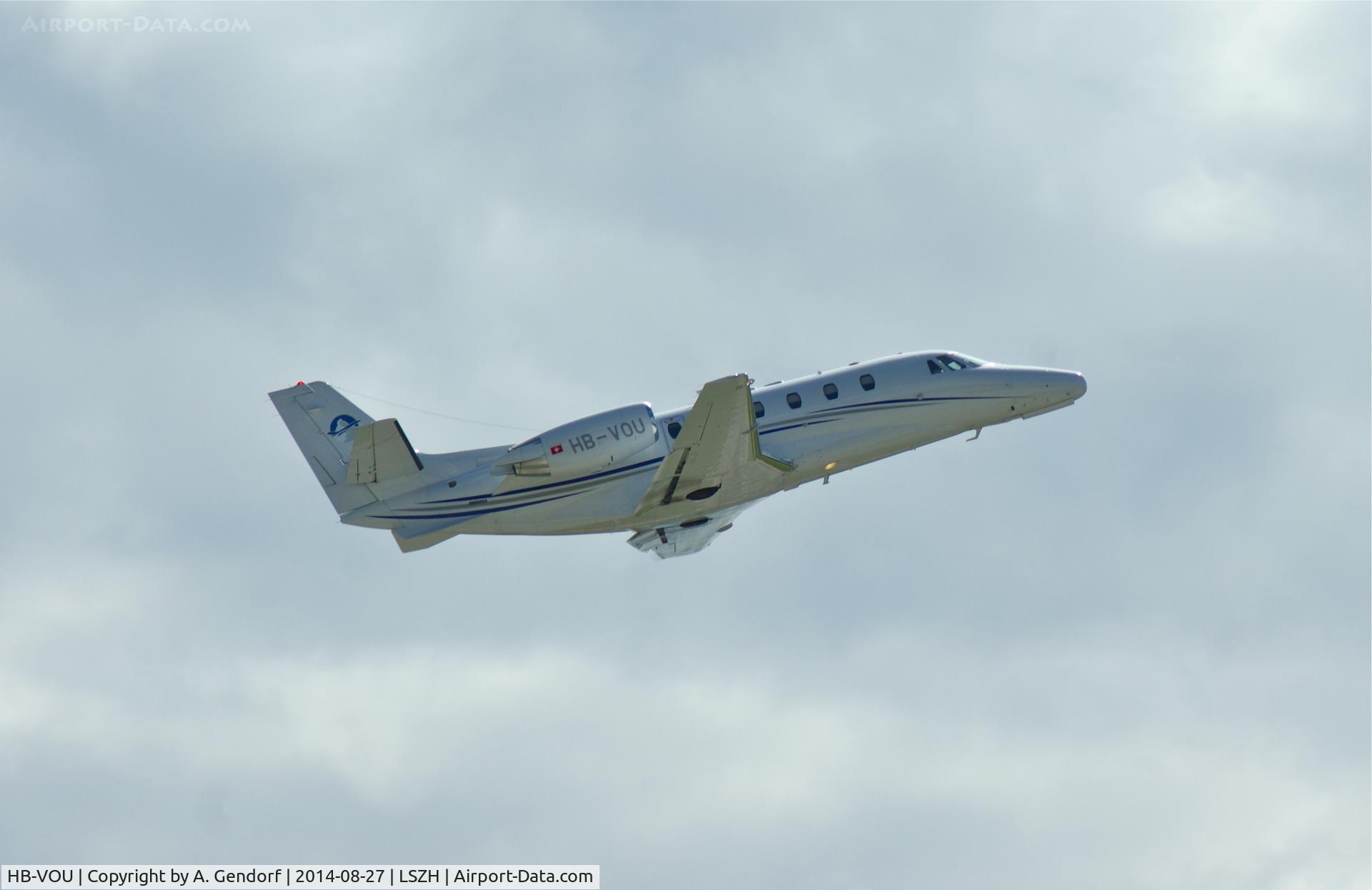 HB-VOU, 2000 Cessna 560XL Citation Excel C/N 560-5070, Is here departing at Zürich-Kloten(LSZH)