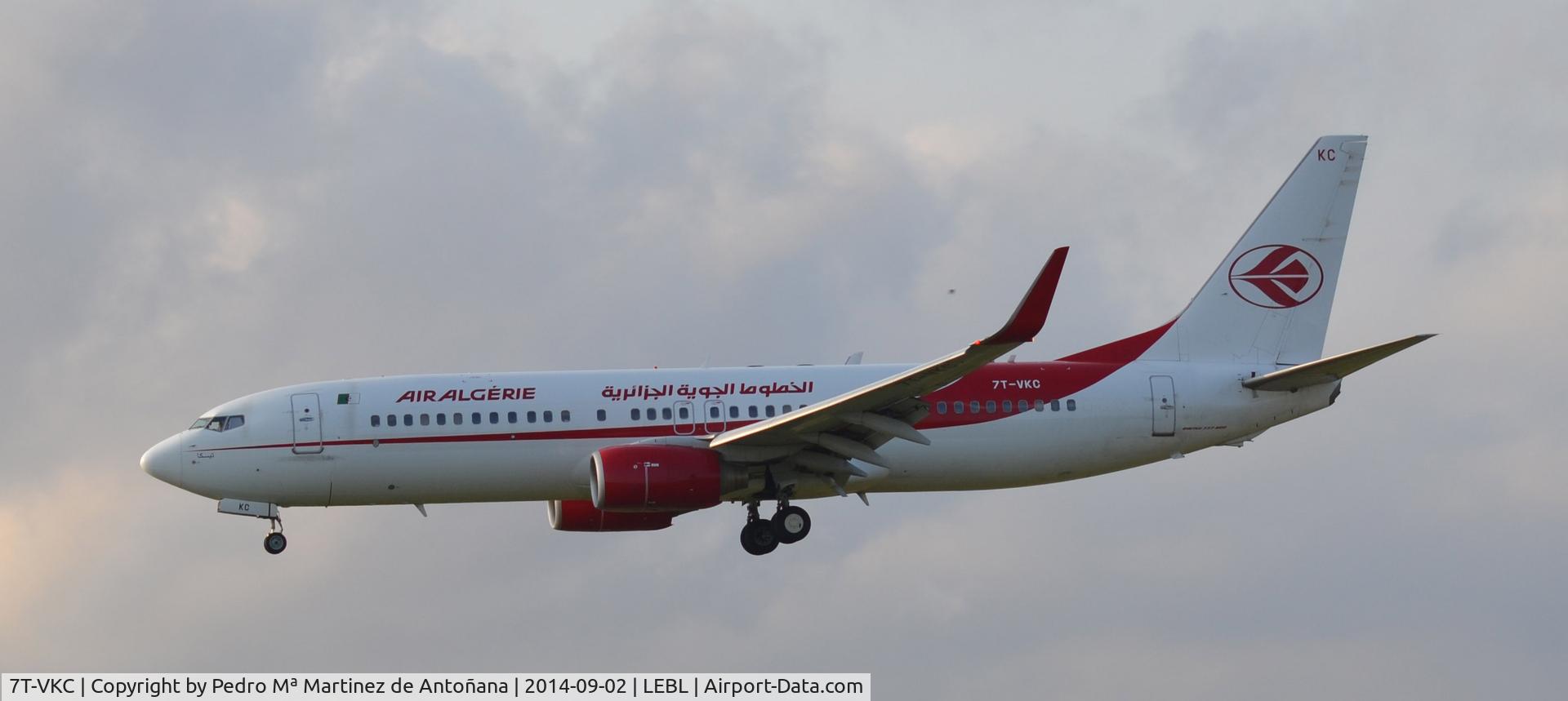 7T-VKC, 2005 Boeing 737-8D6 C/N 34166, El Prat - Barcelona