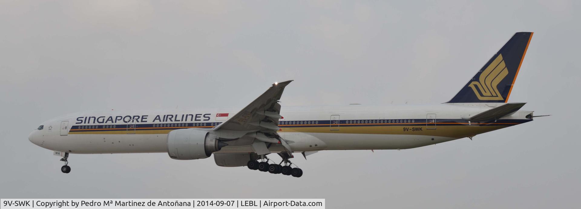 9V-SWK, 2007 Boeing 777-312/ER C/N 34576, El Prat - Barcelona