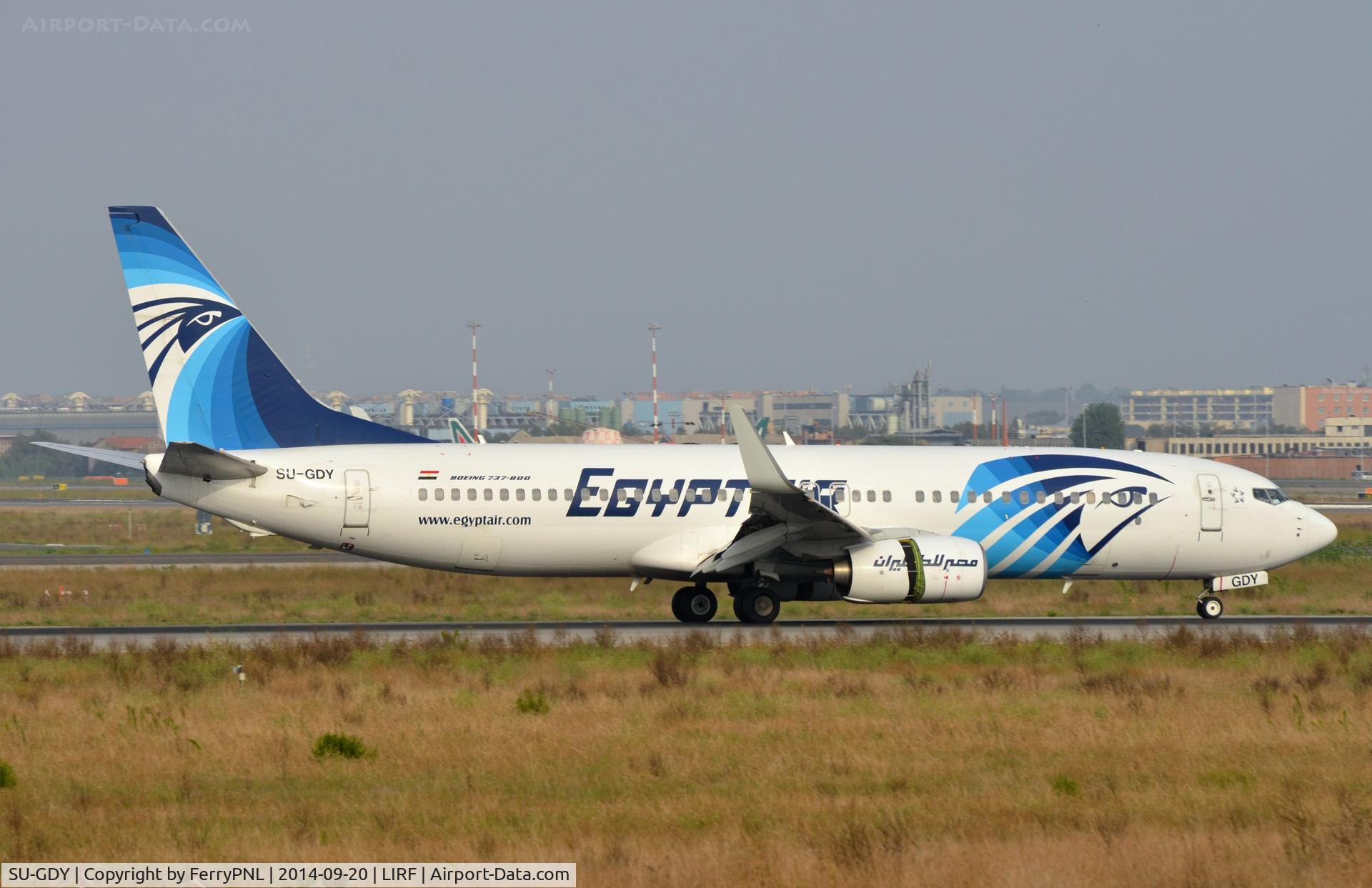 SU-GDY, 2010 Boeing 737-866 C/N 40758, Egyptair B738 landing i FCO