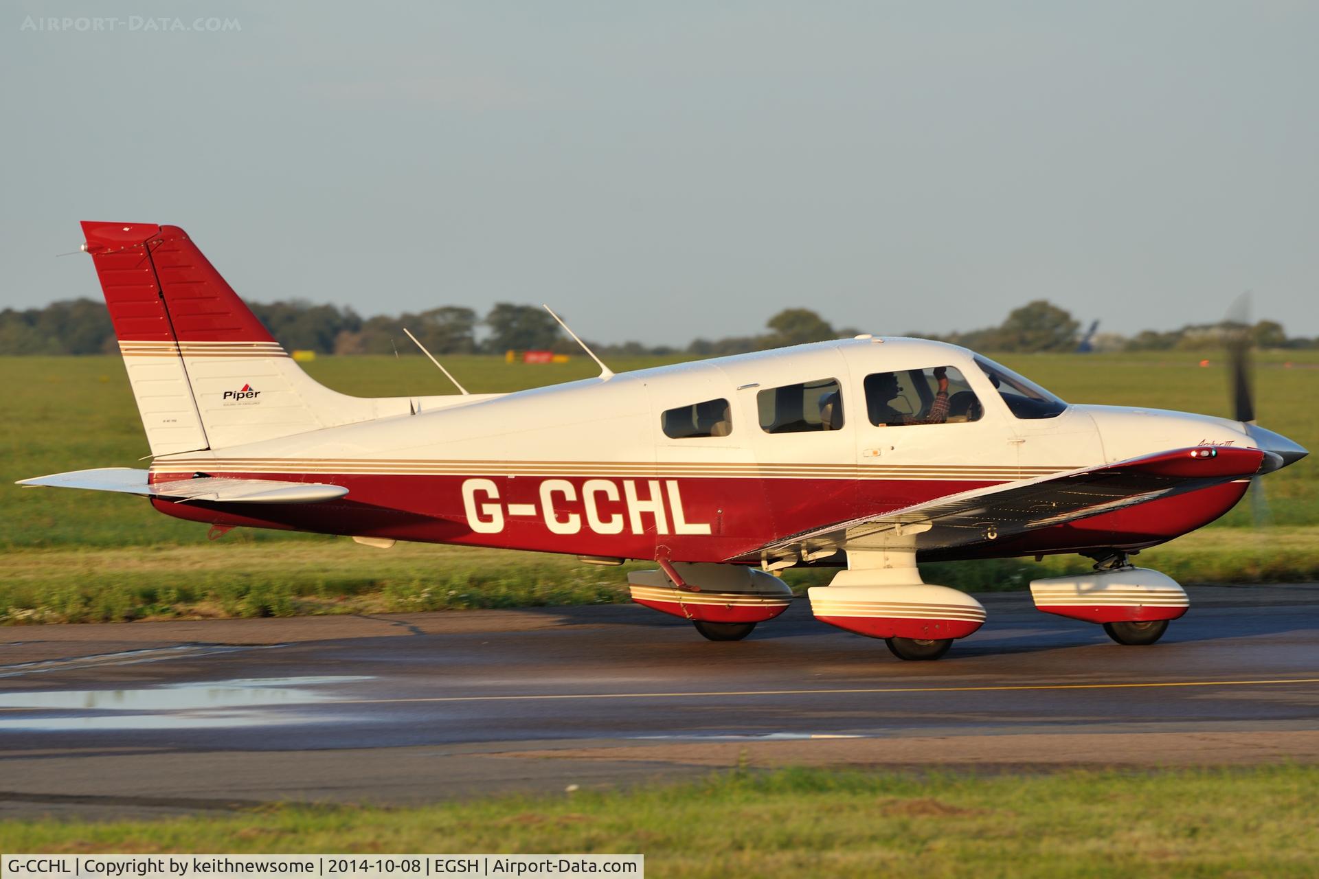 G-CCHL, 1998 Piper PA-28-181 Cherokee Archer III C/N 2843176, Leaving in low sunlight.