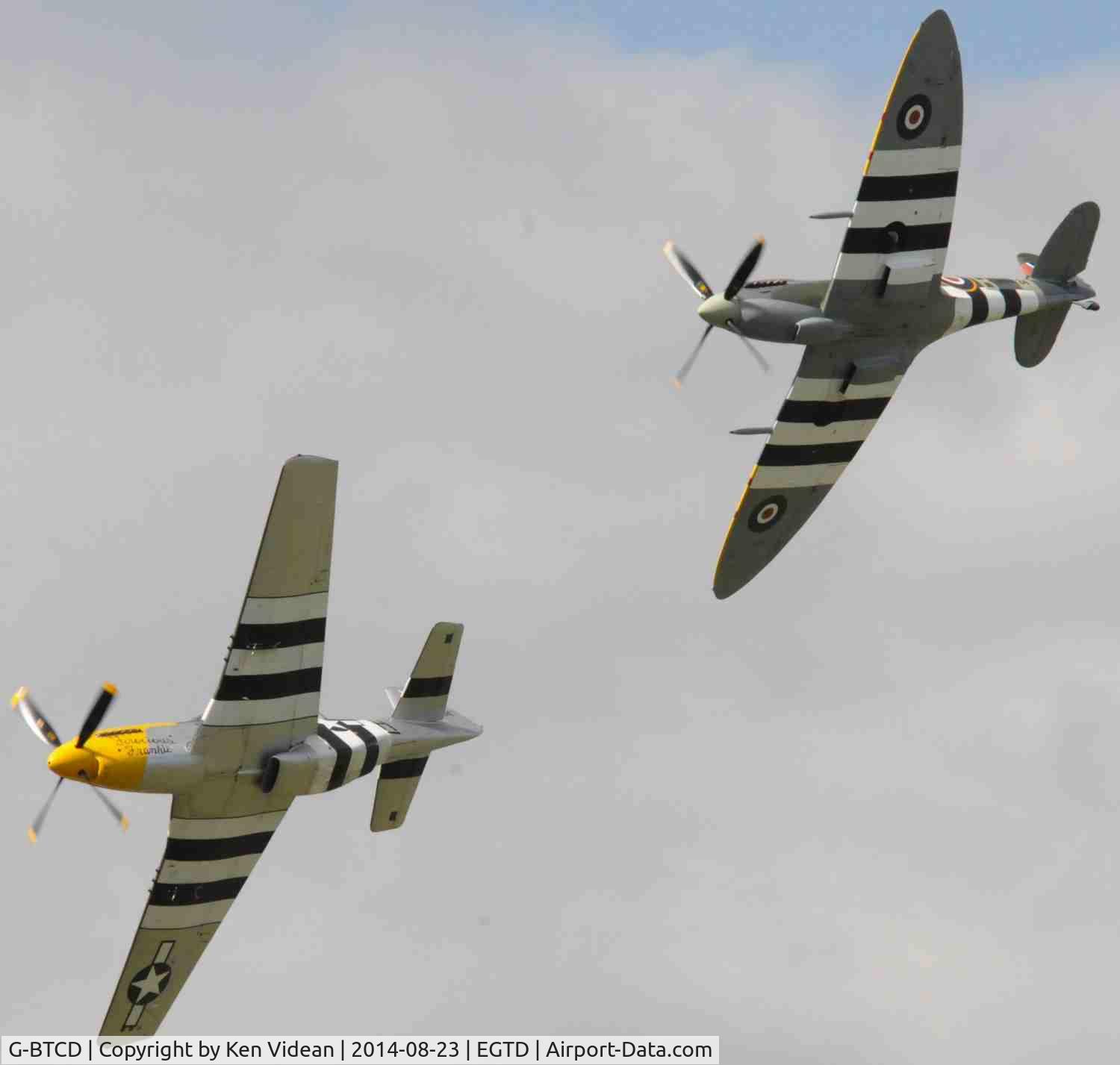 G-BTCD, 1944 North American P-51D Mustang C/N 122-39608, In formation with G-AIST