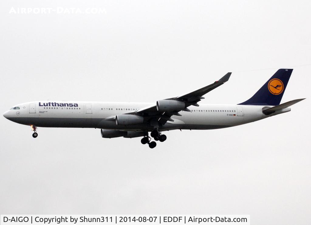 D-AIGO, 1998 Airbus A340-313X C/N 233, Landing rwy 25L