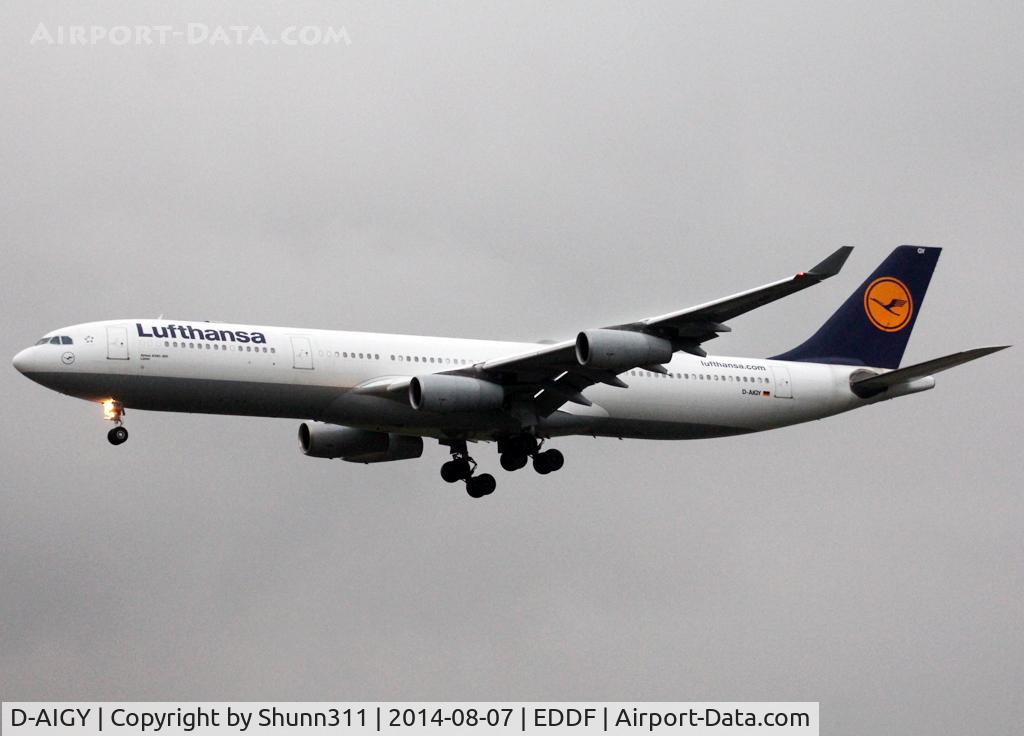 D-AIGY, 2000 Airbus A340-313 C/N 335, Landing rwy 25L