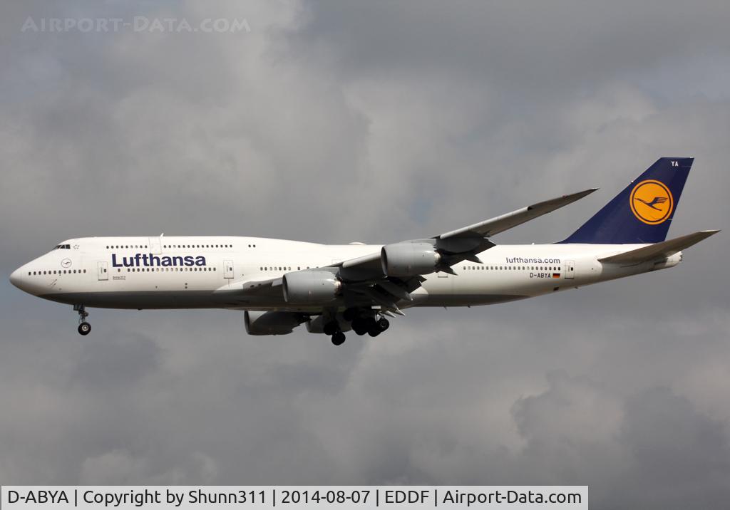 D-ABYA, 2012 Boeing 747-830 C/N 37827, Landing rwy 25L