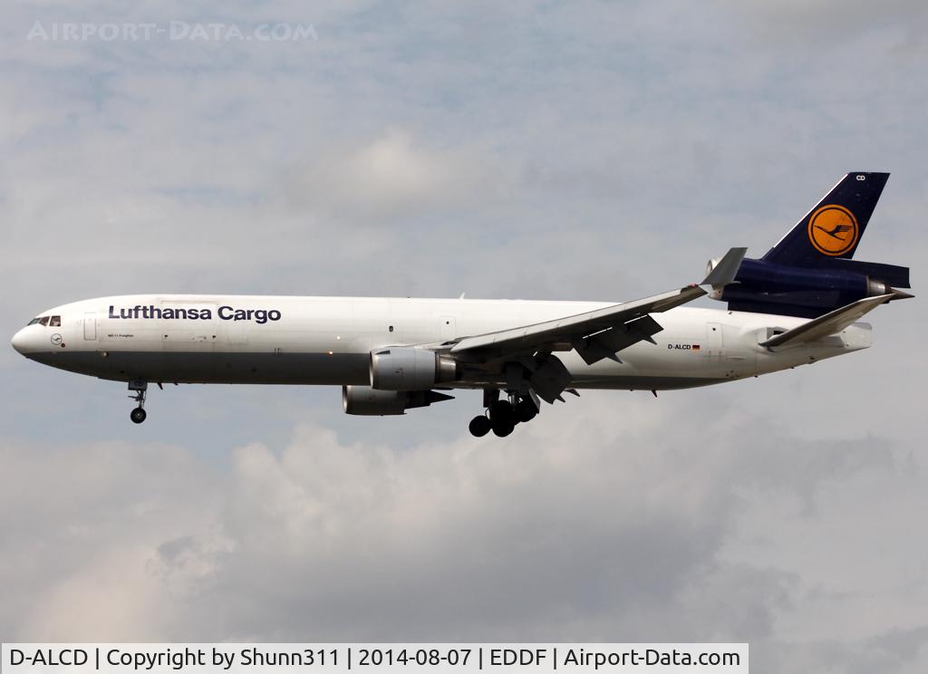 D-ALCD, 1998 McDonnell Douglas MD-11F C/N 48784, Landing rwy 25L
