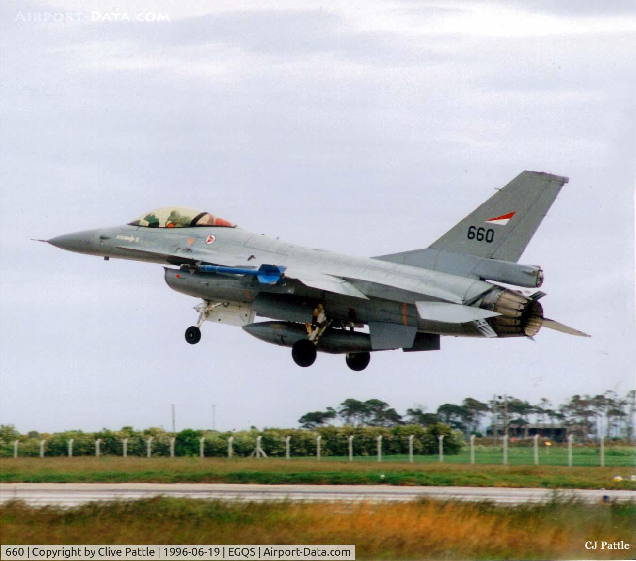 660, 1982 Fokker F-16AM Fighting Falcon C/N 6K-32, Scanned from print. RNoAF F-16AM '660' landing at RAF Lossiemouth during a TLT (Tactical Leadership Training) Course in the summer of '96