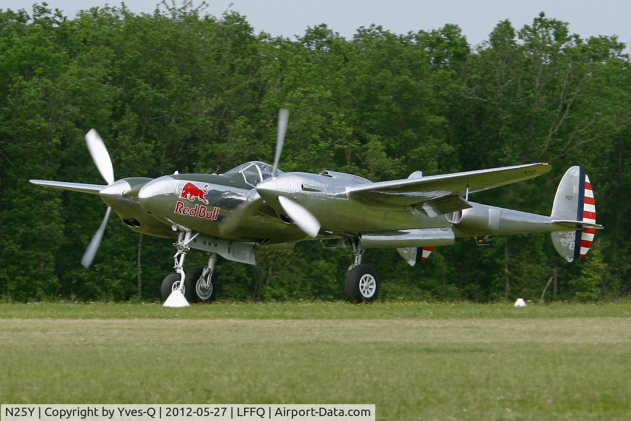N25Y, 1944 Lockheed P-38L-5LO Lightning C/N AF44-53254, Lockheed P-38L Lightning (N25Y) , La Ferté-Alais Airfield (LFFQ) Air Show 2012
