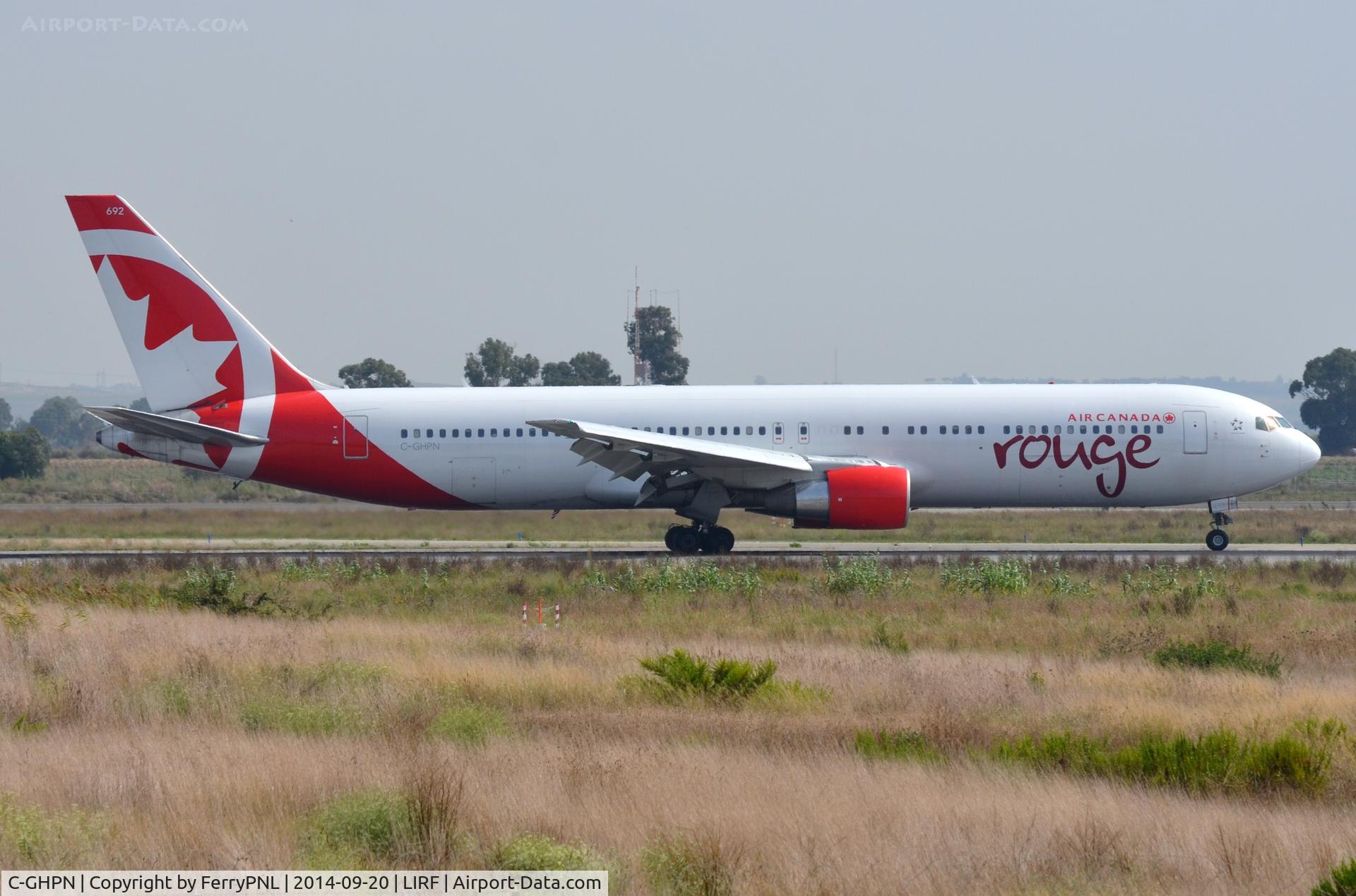 C-GHPN, 2003 Boeing 767-33A/ER C/N 33424, AC Rouge B763 landing