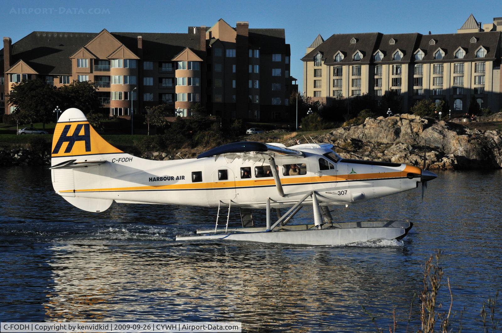 C-FODH, 1952 De Havilland Canada DHC-3T Vazar Turbine Otter Otter C/N 3, Taxiing in after landing.