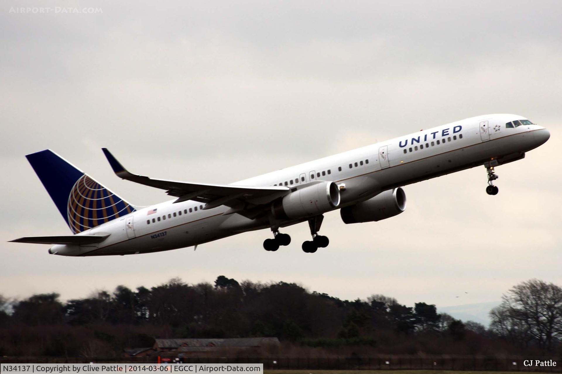 N34137, 1999 Boeing 757-224 C/N 30229, Manchester action