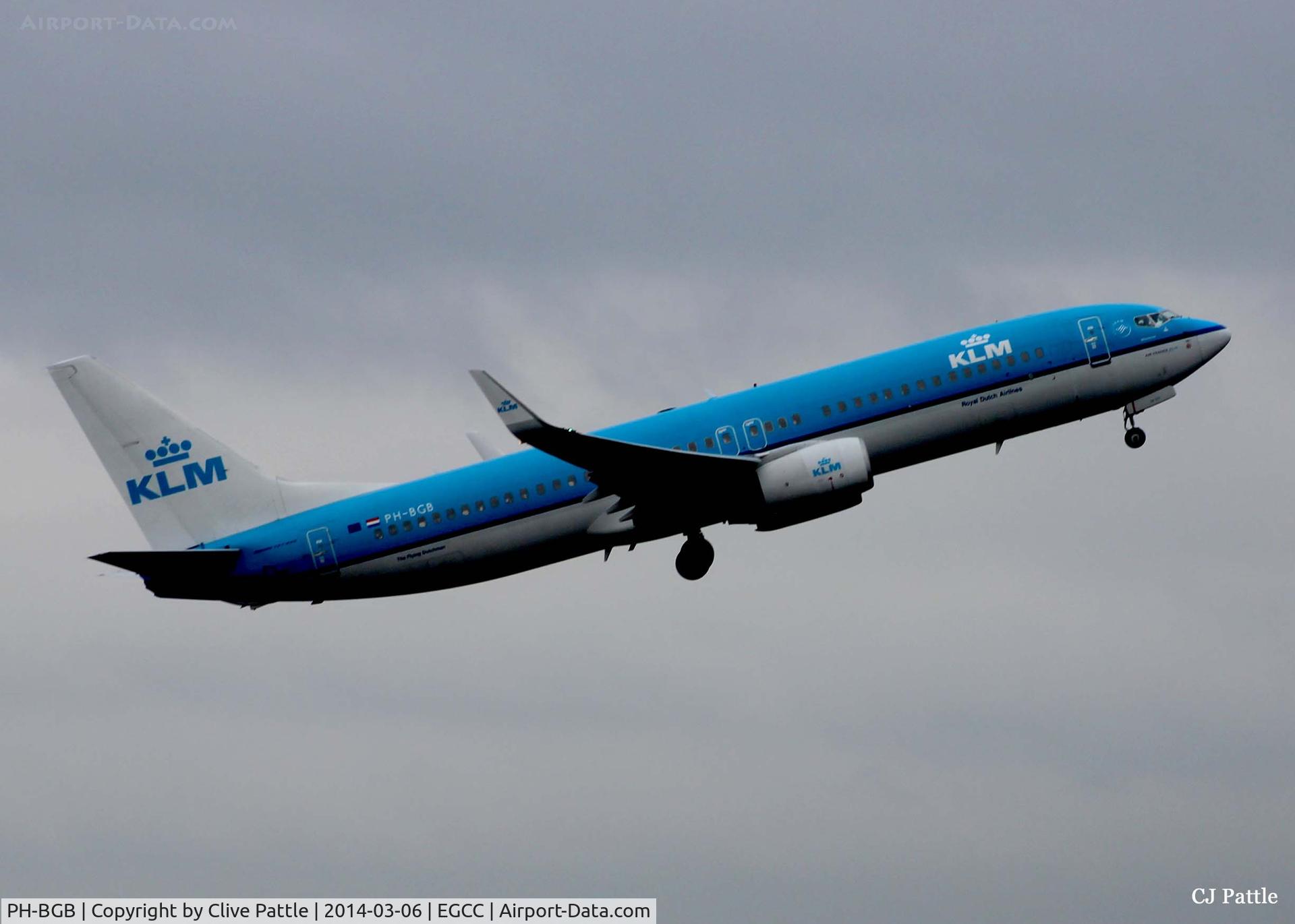PH-BGB, 2008 Boeing 737-8K2 C/N 37594, Climb out from Manchester