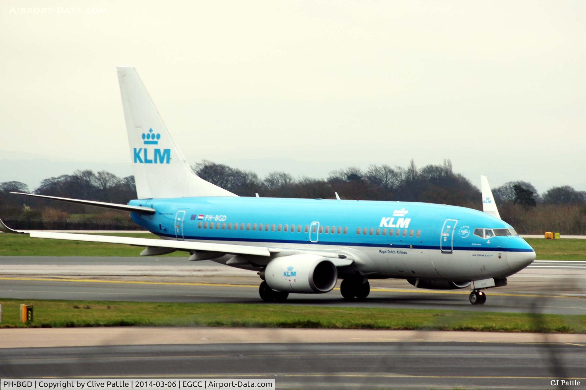 PH-BGD, 2008 Boeing 737-7K2 C/N 30366, Manchester taxy action