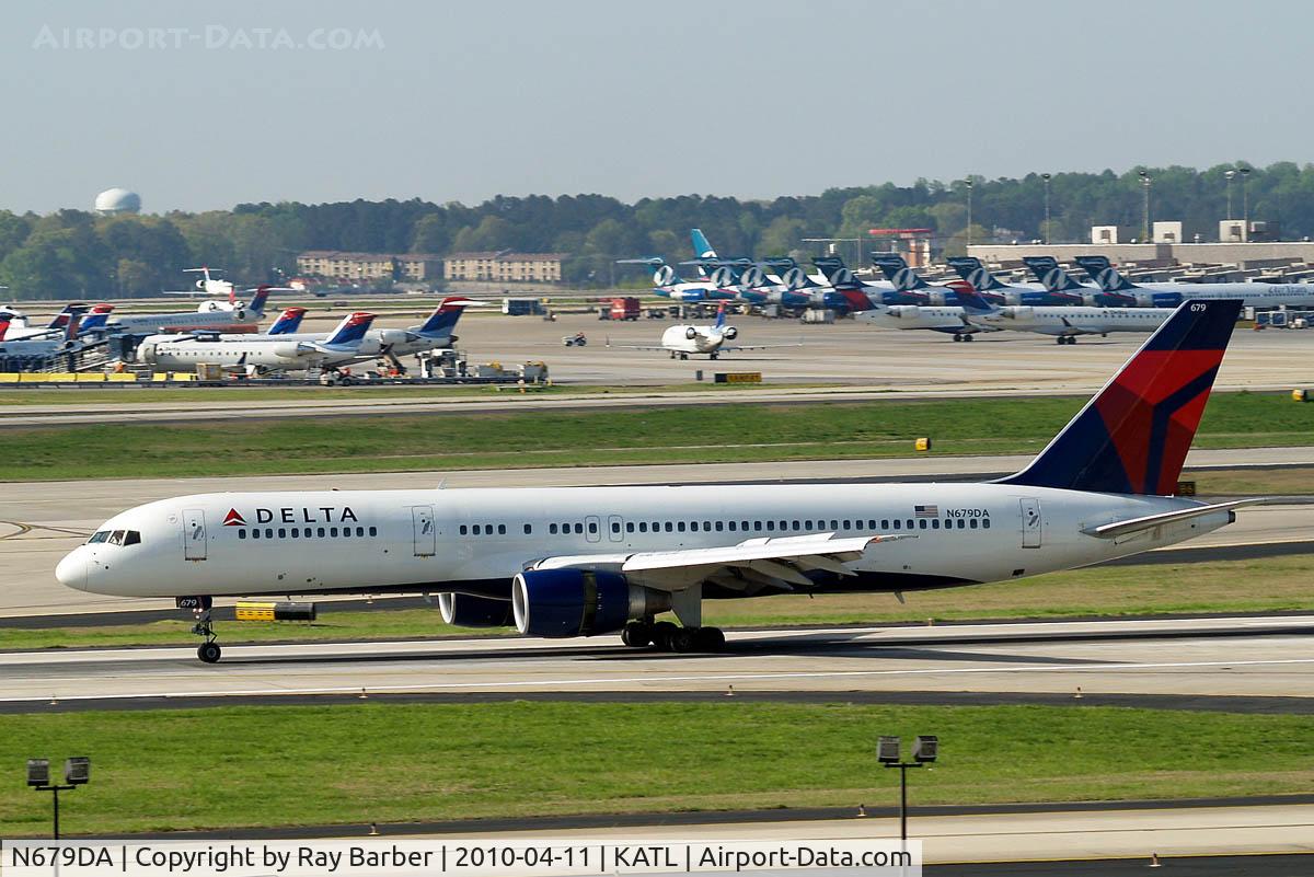 N679DA, 1992 Boeing 757-232 C/N 26955, Boeing 757-232 [26955] (Delta Airlines) Atlanta-Hartsfield~N 11/04/2010