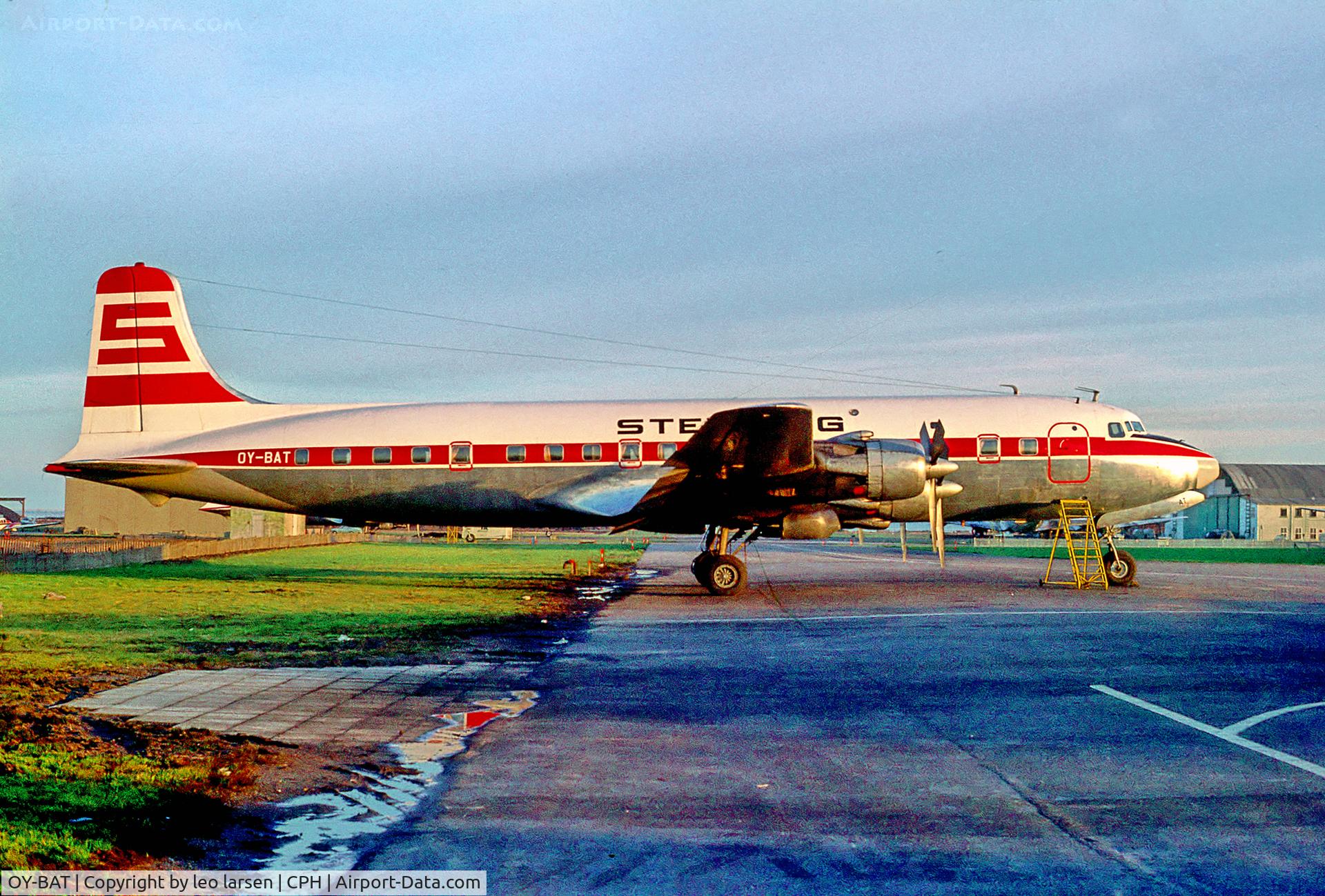 OY-BAT, 1956 Douglas DC-6B C/N 45197, Copenhagen Kastrup 1971