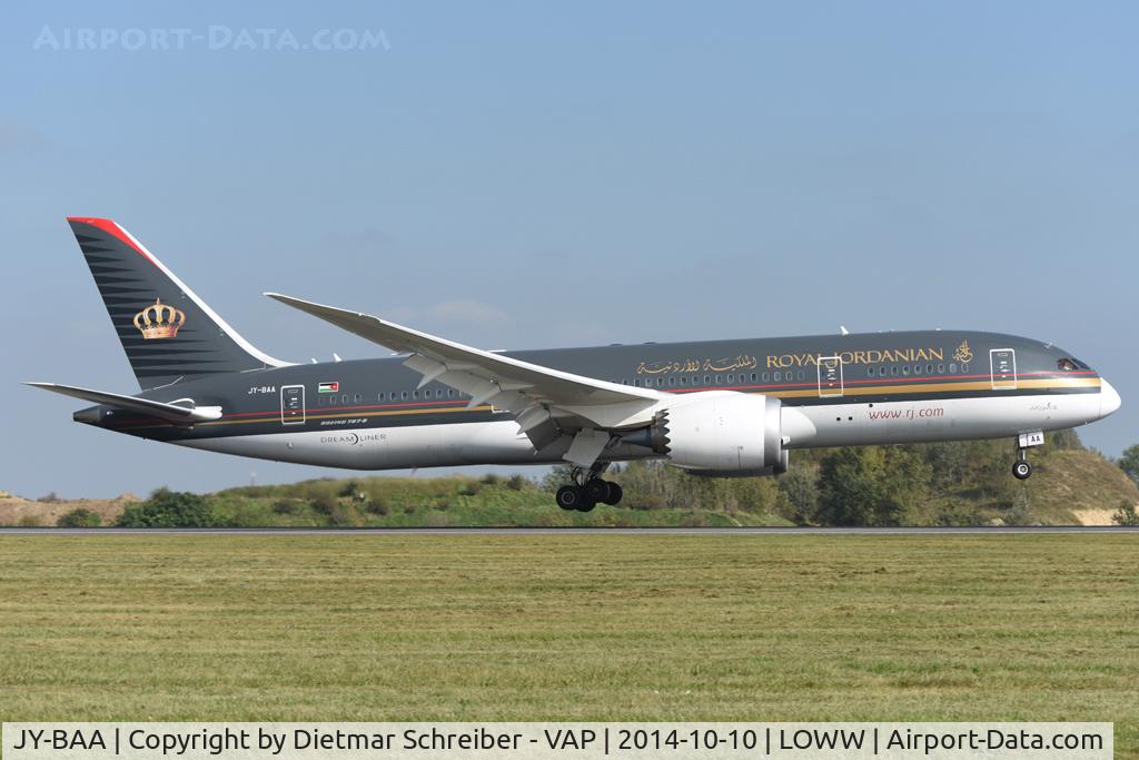 JY-BAA, 2014 Boeing 787-8 Dreamliner C/N 37983, Royal Jordanian Dreamliner on its first visit to Vienna.