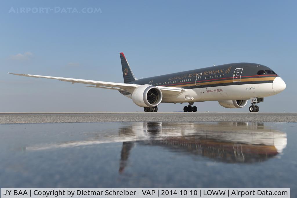 JY-BAA, 2014 Boeing 787-8 Dreamliner C/N 37983, Royal Jordanian Dreamliner on its first visit to Vienna.