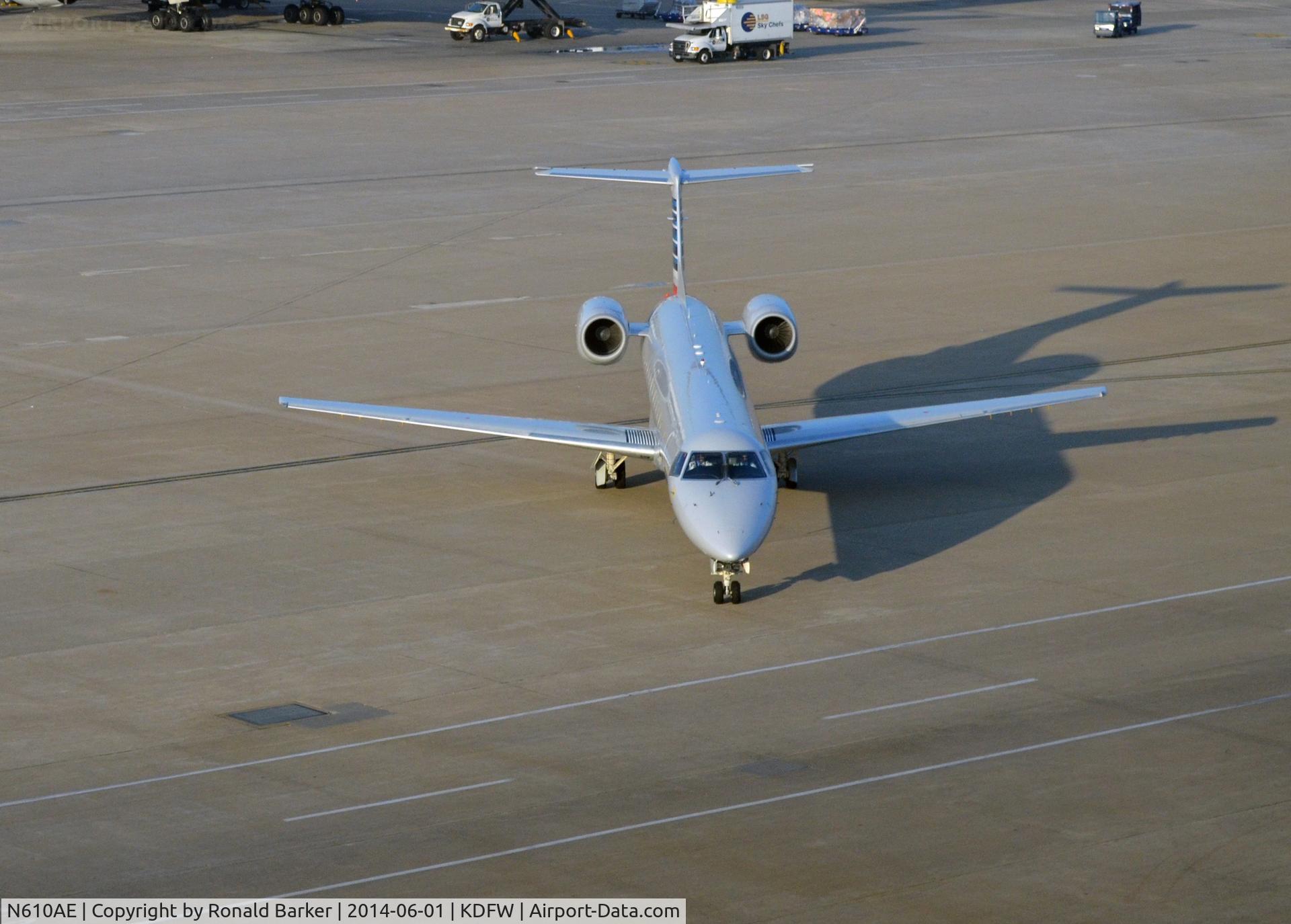 N610AE, 1998 Embraer ERJ-145LR (EMB-145LR) C/N 145073, Taxi DFW