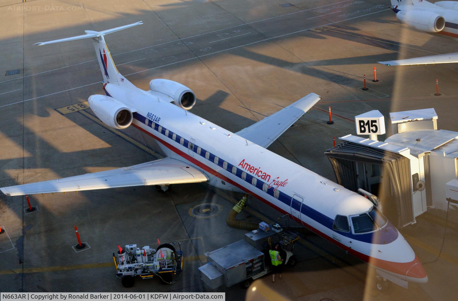 N663AR, 2004 Embraer ERJ-145LR (EMB-145LR) C/N 145778, Gate B15 DFW