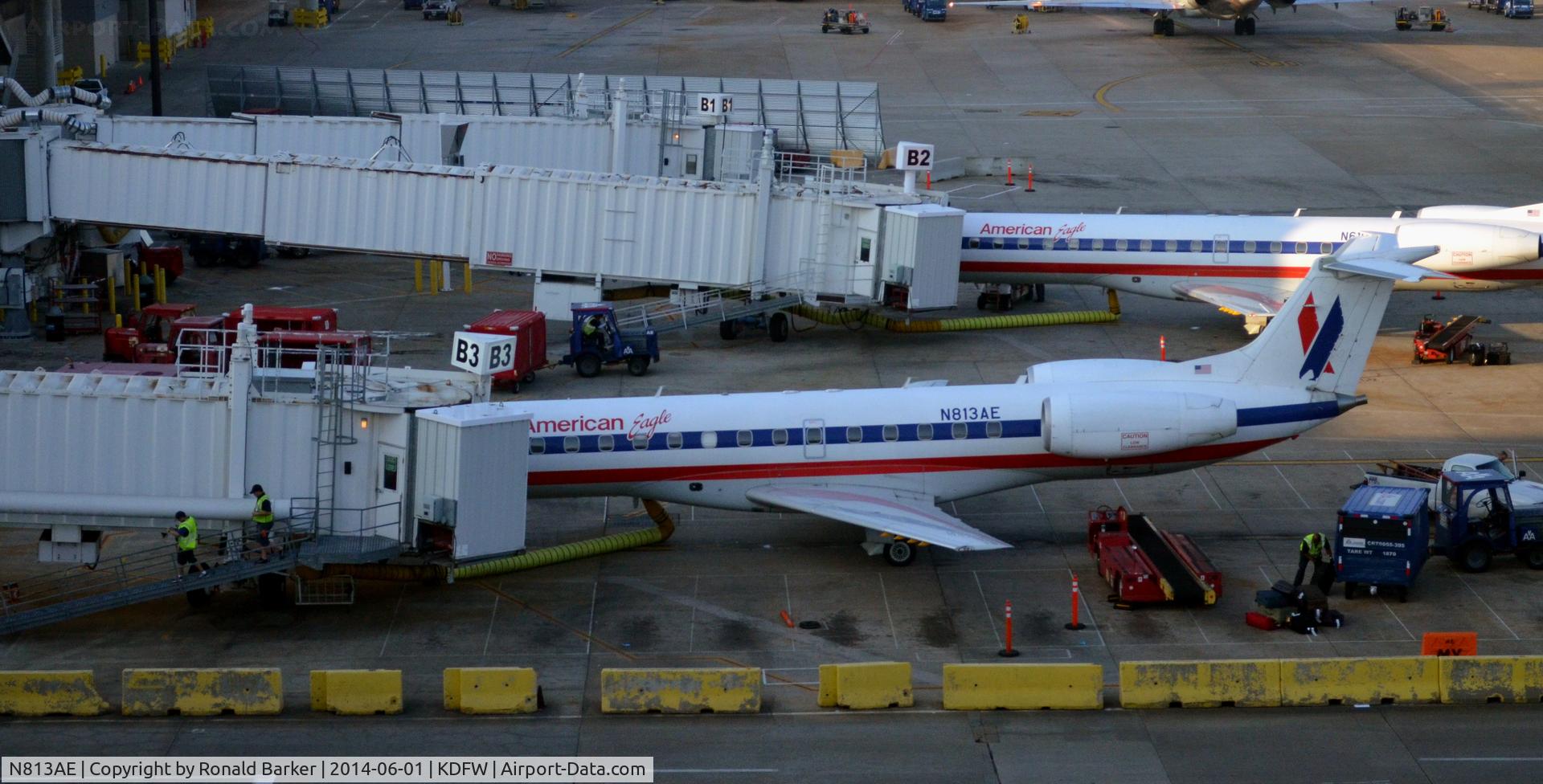 N813AE, 2001 Embraer ERJ-140LR (EMB-135KL) C/N 145539, Gate B3 DFW