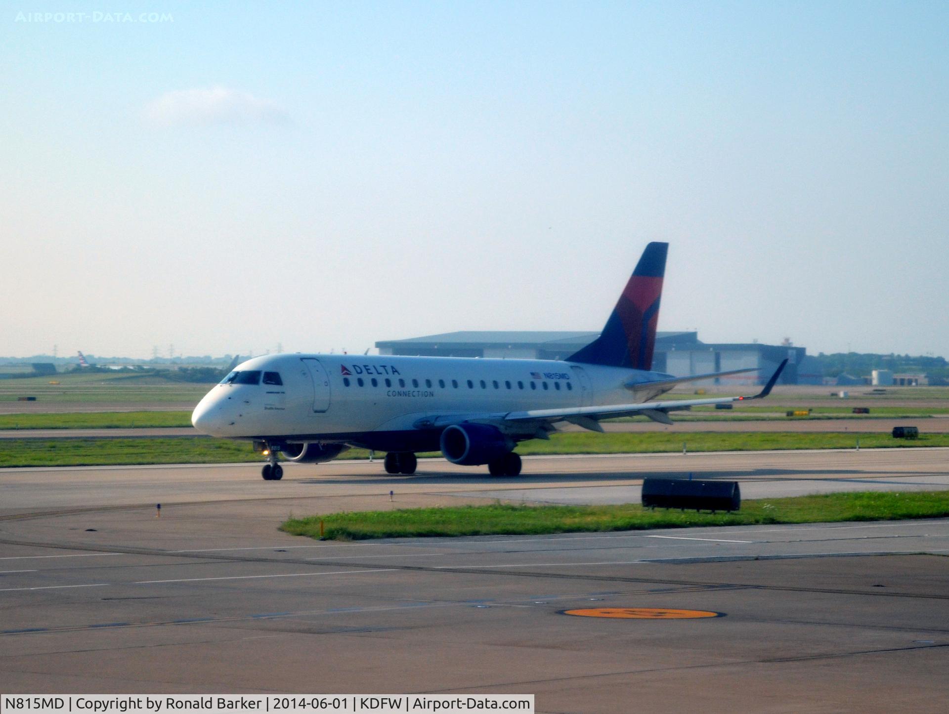 N815MD, 2004 Embraer 170SU (ERJ-170-100SU) C/N 17000034, Taxi DFW