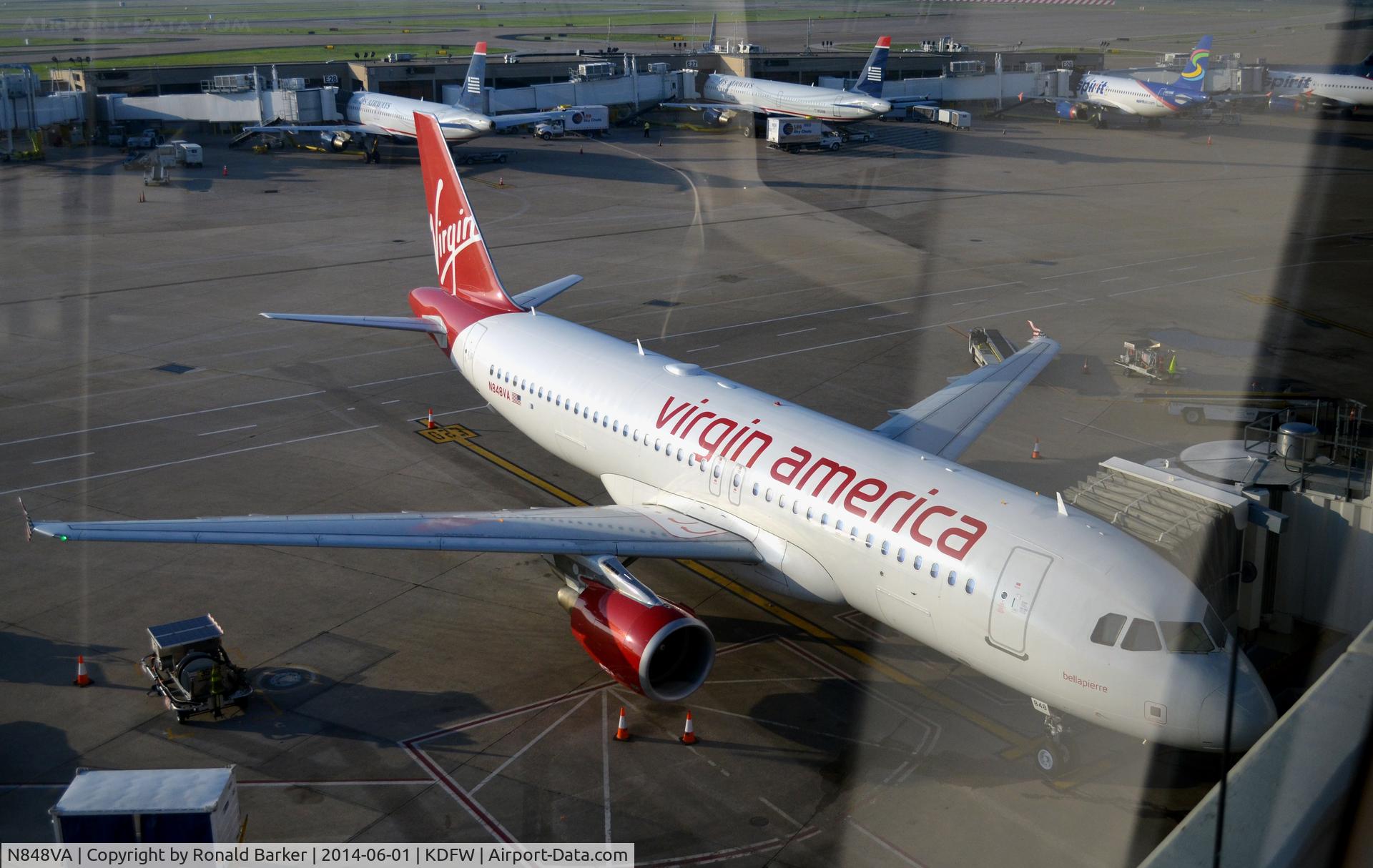 N848VA, 2011 Airbus A320-214 C/N 4959, Gate DFW