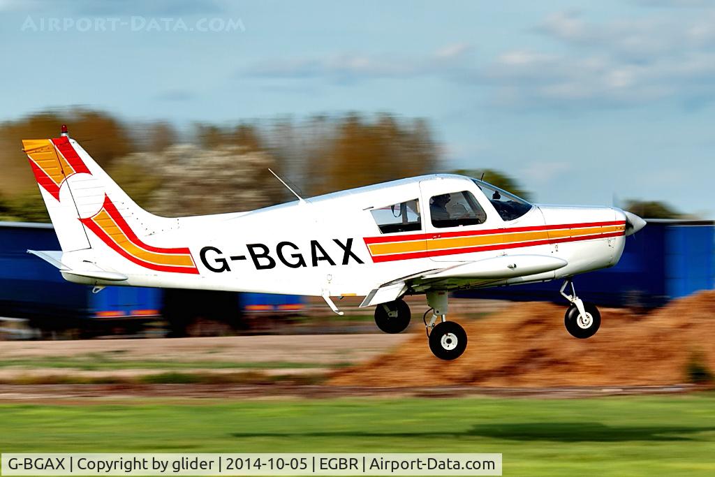 G-BGAX, 1973 Piper PA-28-140 Cherokee C/N 28-7325409, Finals
