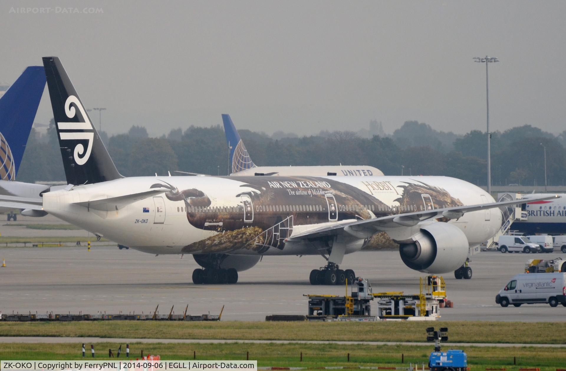 ZK-OKO, 2011 Boeing 777-306/ER C/N 38407, ANZ B773 pushed-back.