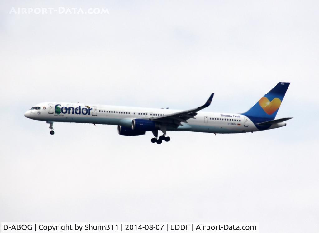 D-ABOG, 1999 Boeing 757-330 C/N 29014, Landing rwy 25R