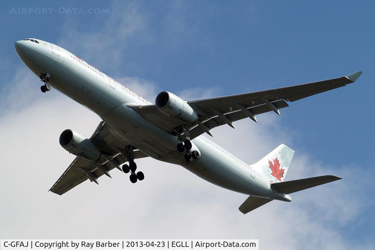 C-GFAJ, 1999 Airbus A330-343X C/N 0284, Airbus A330-343X [284] (Air Canada) Home~G 23/04/2013. On approach 27R.