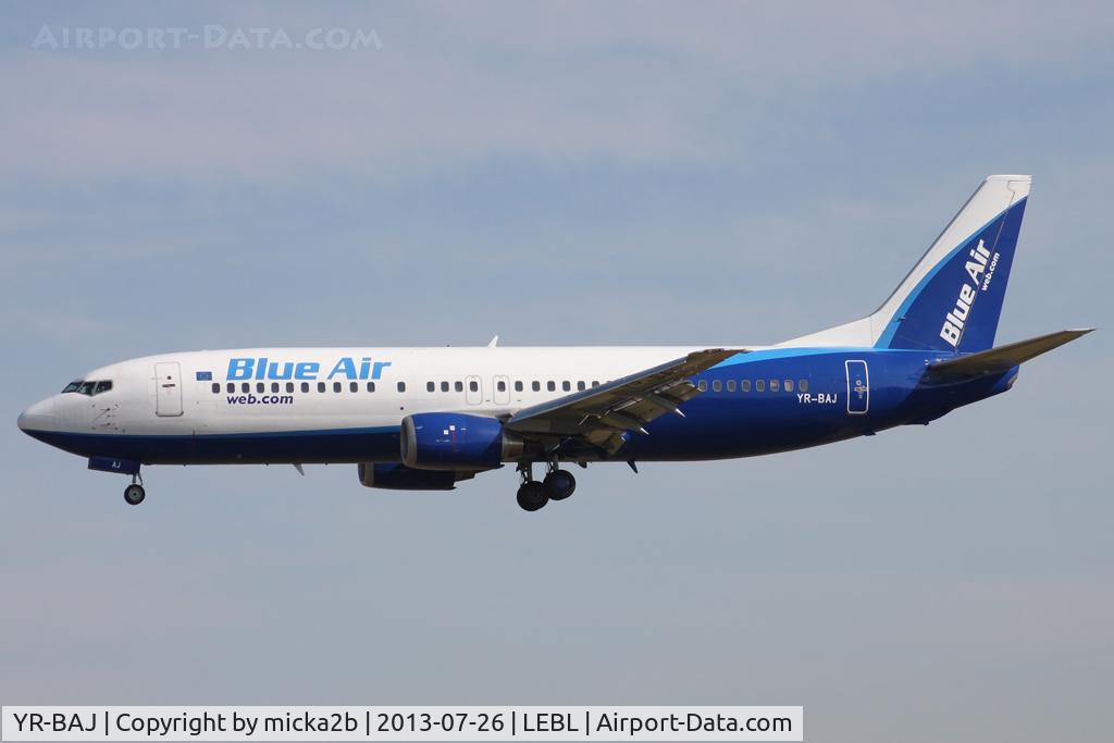 YR-BAJ, Boeing 737-430 C/N 27002, Landing