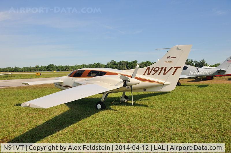 N91VT, Velocity Velocity V-Twin C/N 001, Sun-N-Fun